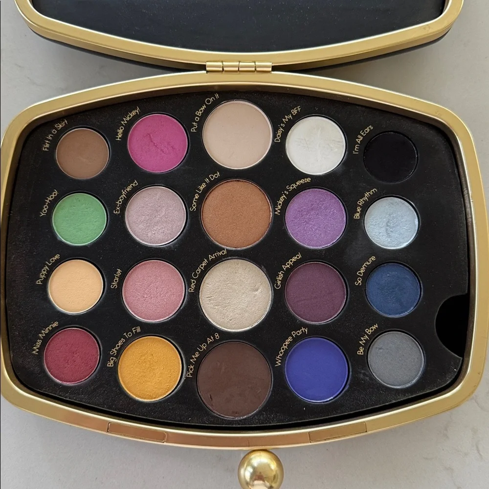 Minnie Mouse Sephora Black and Gold Polka Dot Eye Makeup Cosmetic Case ❤️